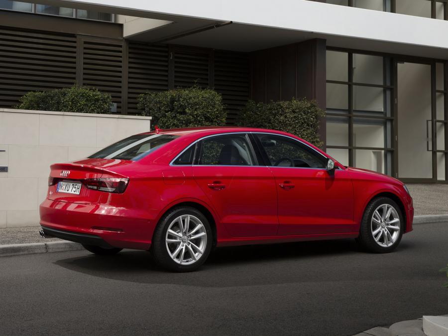  Audi A3 Sedan 1.4 T (8V) 2013 года  (AU) (фото 8 из 18)